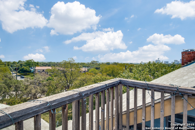 Image 5 of 5 For 235 Huisache 1303