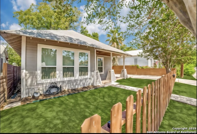 Image 3 of 22 For 115 Sharer