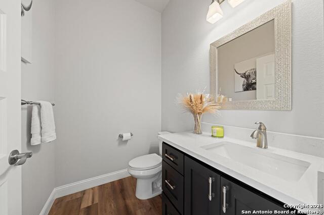 Listing photo id 16 for 212 Castle Pines