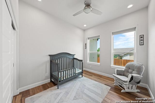 Listing photo id 17 for 212 Castle Pines