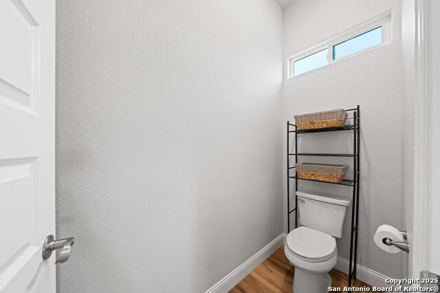 Listing photo id 21 for 212 Castle Pines