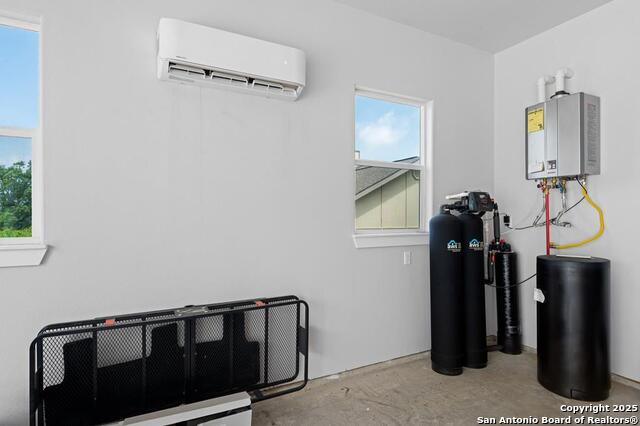 Listing photo id 24 for 212 Castle Pines