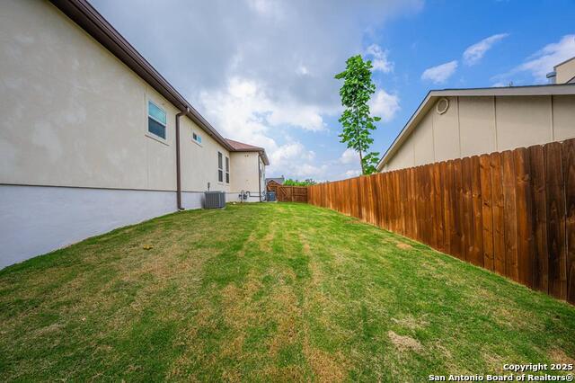 Listing photo id 28 for 212 Castle Pines
