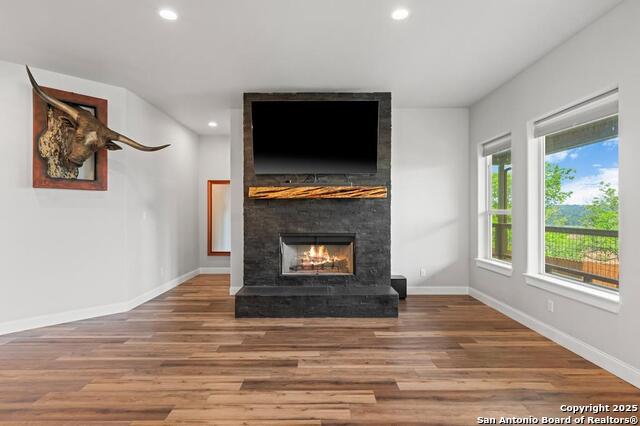 Listing photo id 5 for 212 Castle Pines