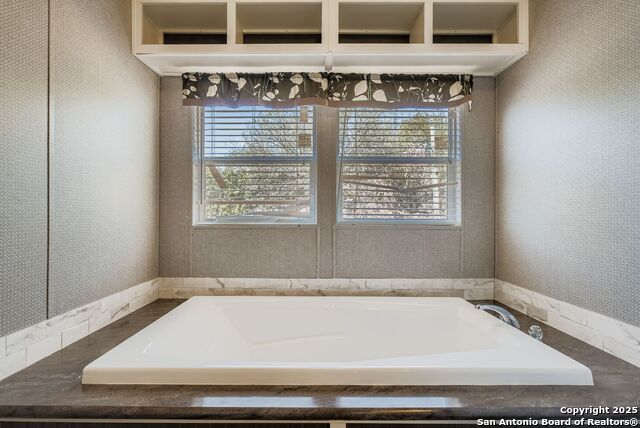 Image 11 of 41 For 23011 Shady Forest Dr