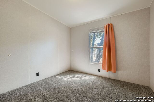 Image 13 of 41 For 23011 Shady Forest Dr