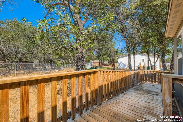 Image 17 of 41 For 23011 Shady Forest Dr