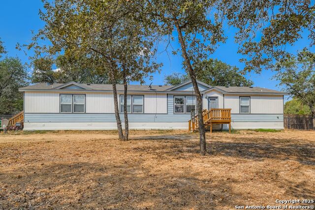 Image 20 of 41 For 23011 Shady Forest Dr