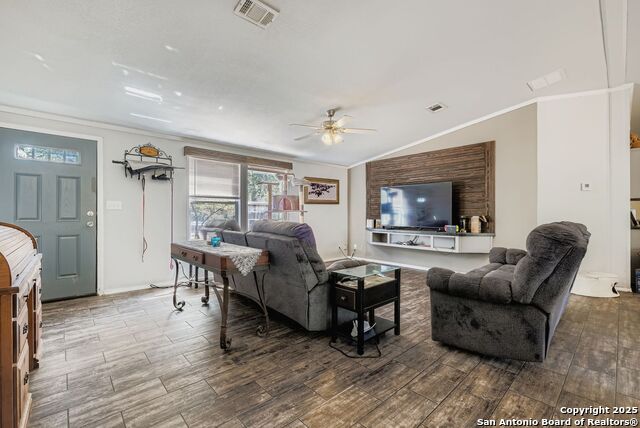 Image 23 of 41 For 23011 Shady Forest Dr