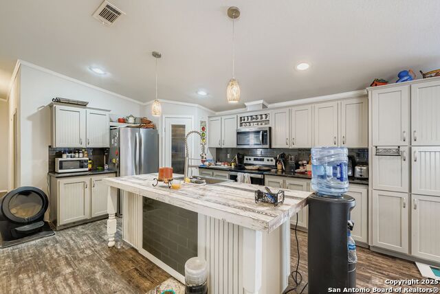 Image 26 of 41 For 23011 Shady Forest Dr