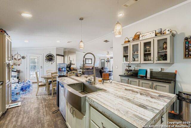 Image 27 of 41 For 23011 Shady Forest Dr