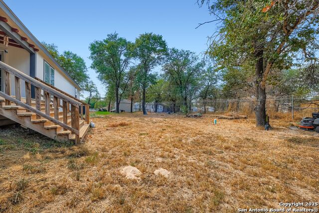 Image 37 of 41 For 23011 Shady Forest Dr
