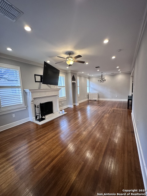 Image 11 of 46 For 203 West Mulberry Avenue