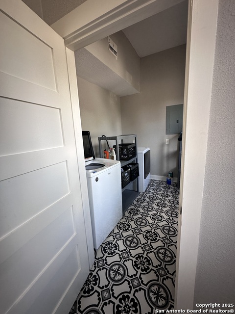 Image 15 of 46 For 203 West Mulberry Avenue