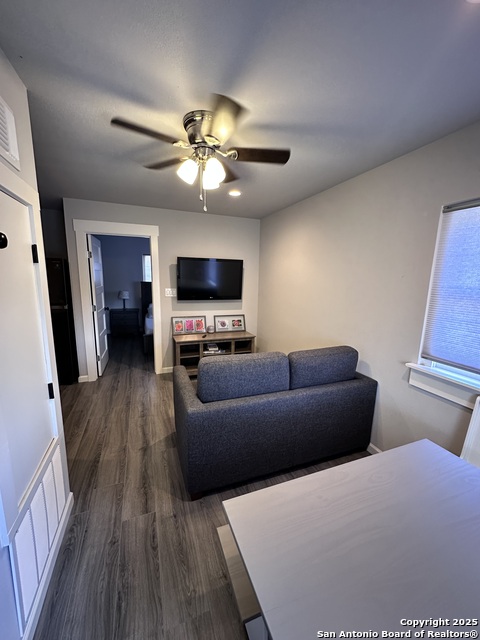 Image 36 of 46 For 203 West Mulberry Avenue