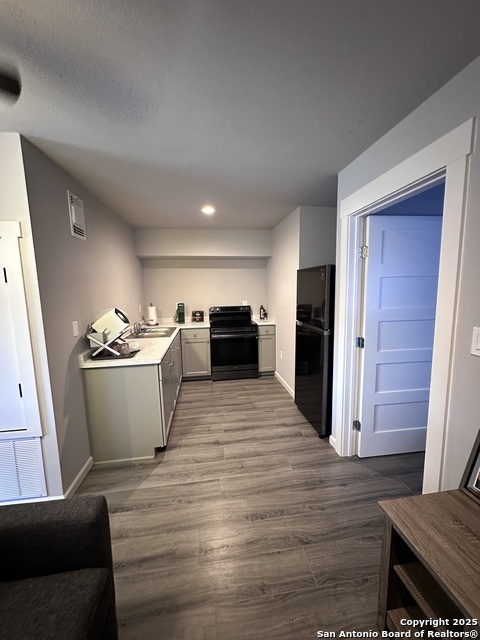 Image 37 of 46 For 203 West Mulberry Avenue