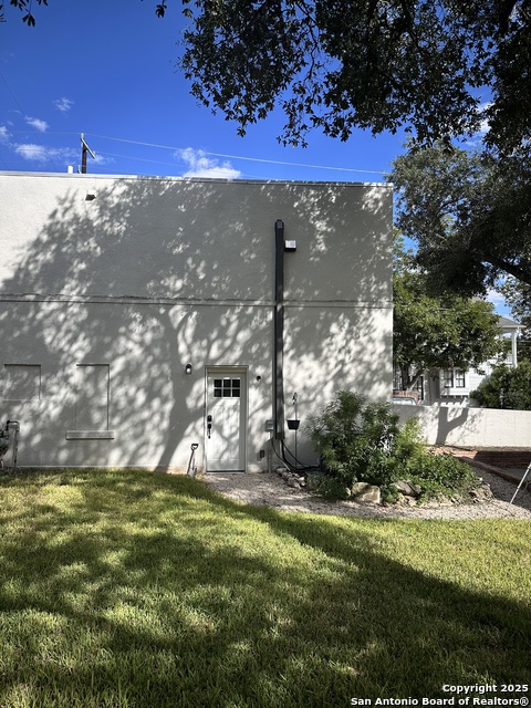 Image 43 of 46 For 203 West Mulberry Avenue