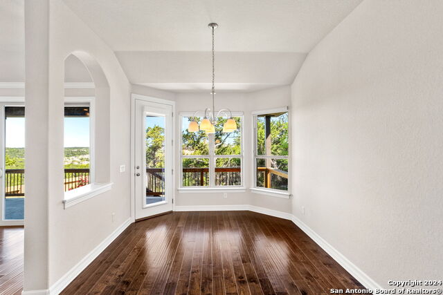 Image 4 of 23 For 31 West Mariposa Pkwy