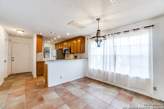 Image 12 of 31 For 11815 Vance Jackson E-501