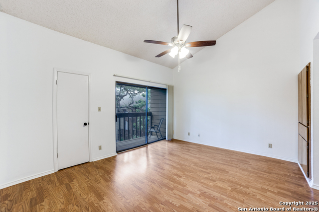 Image 16 of 31 For 11815 Vance Jackson E-501