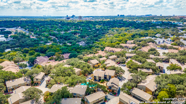 Image 26 of 31 For 11815 Vance Jackson E-501