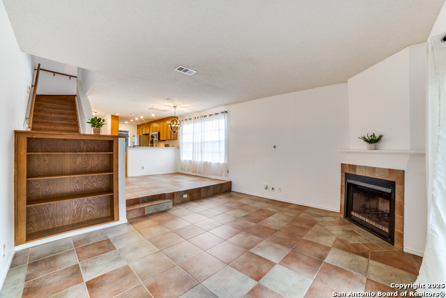 Image 8 of 31 For 11815 Vance Jackson E-501