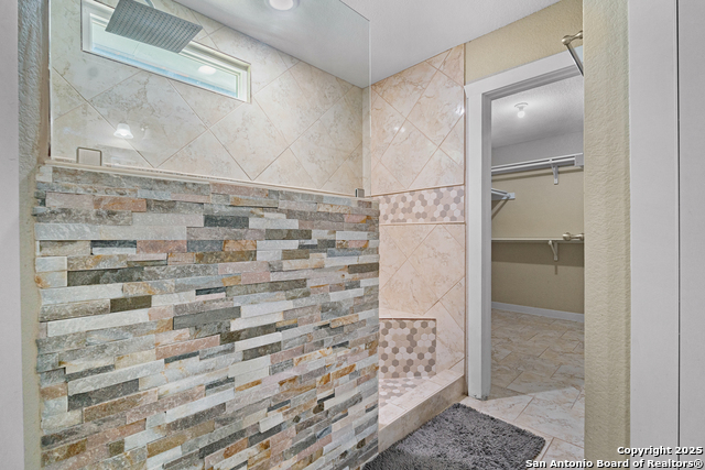 Image 7 of 16 For 18950 Southton Rd