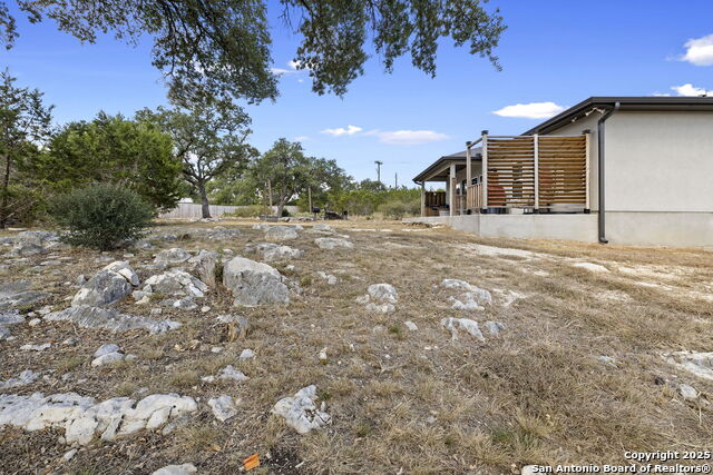 Image 34 of 41 For 118 Red Tail