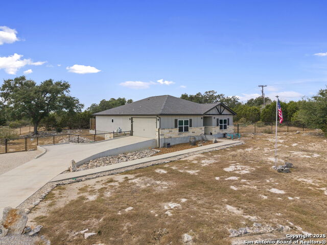 Image 5 of 41 For 118 Red Tail