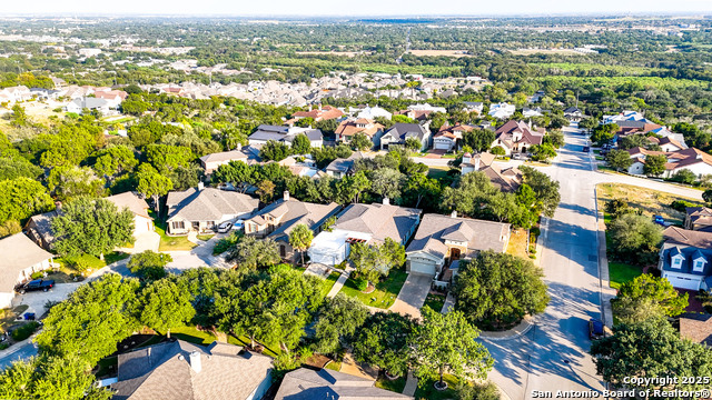 Listing photo id 36 for 33 Laurel Trail