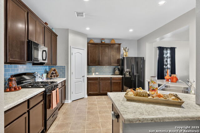 Image 10 of 28 For 8818 Falcon Park