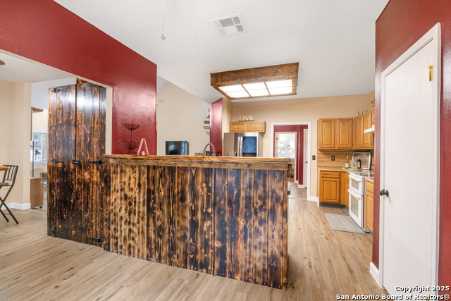 Listing photo id 10 for 8307 Timber Cabin