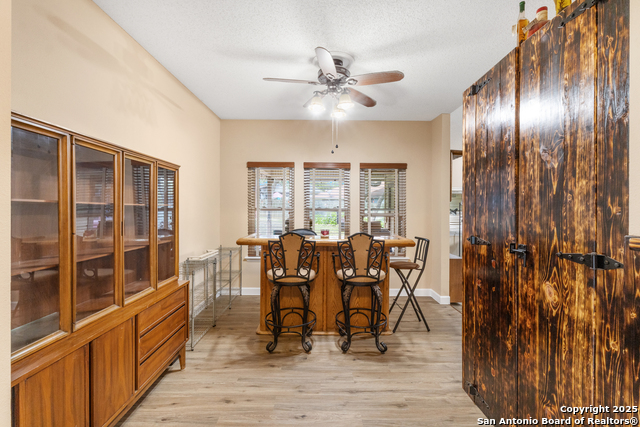 Listing photo id 11 for 8307 Timber Cabin