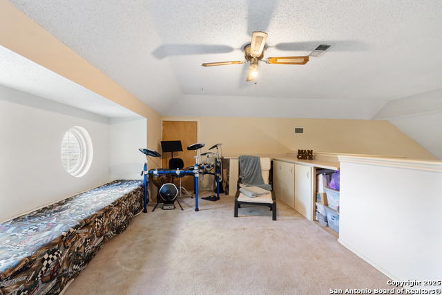 Listing photo id 21 for 8307 Timber Cabin