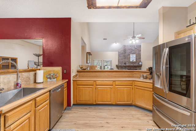 Listing photo id 6 for 8307 Timber Cabin