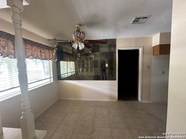 Image 15 of 21 For 628 Bexar