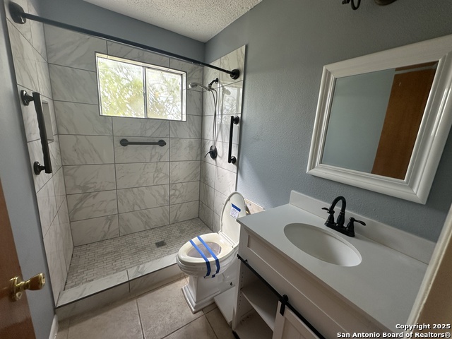 Image 7 of 21 For 628 Bexar