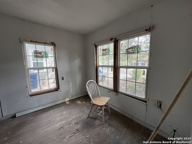 Listing photo id 7 for 2263 19th  