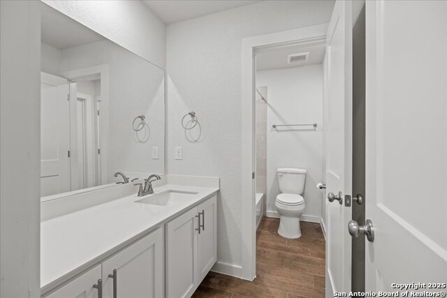 Image 11 of 15 For 1027 Haystack