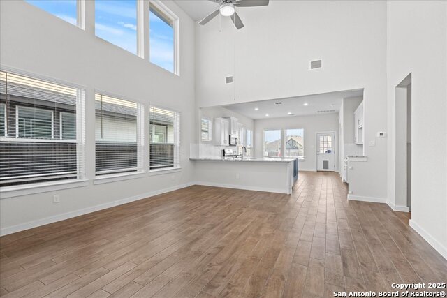 Image 3 of 15 For 1027 Haystack