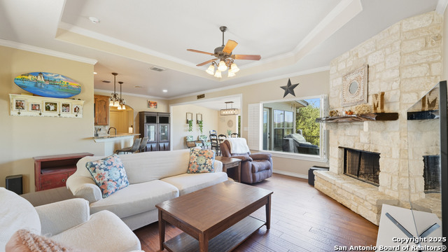 Image 5 of 48 For 1138 Royal Eagle