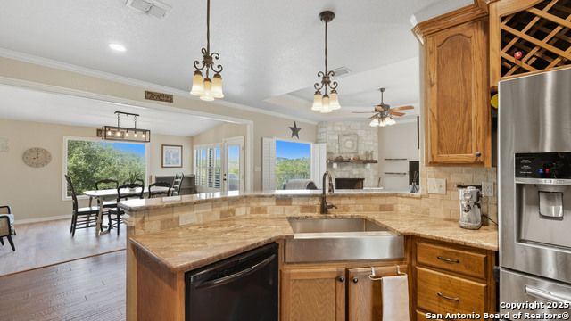 Image 8 of 48 For 1138 Royal Eagle