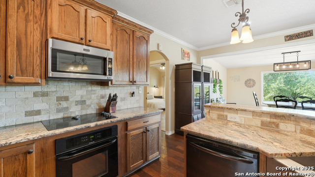 Image 9 of 48 For 1138 Royal Eagle