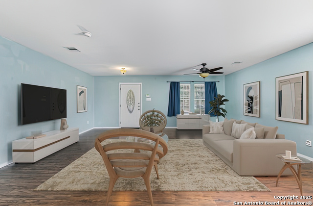 Image 8 of 39 For 7527 Escada Crest