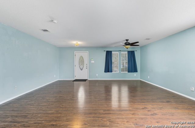 Image 9 of 39 For 7527 Escada Crest
