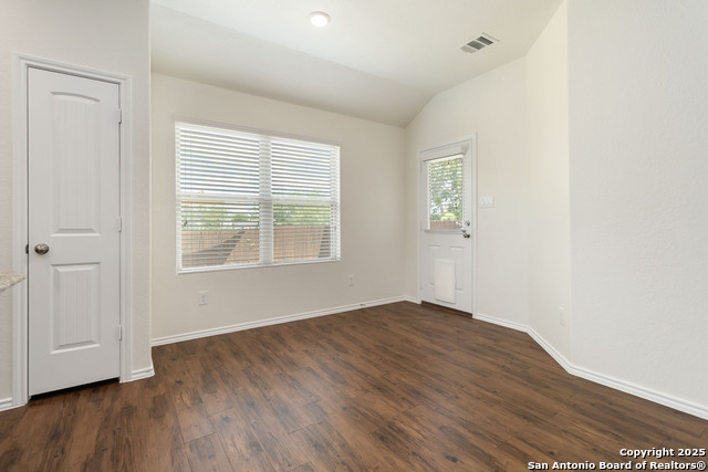 Listing photo id 14 for 150 Meadow Path