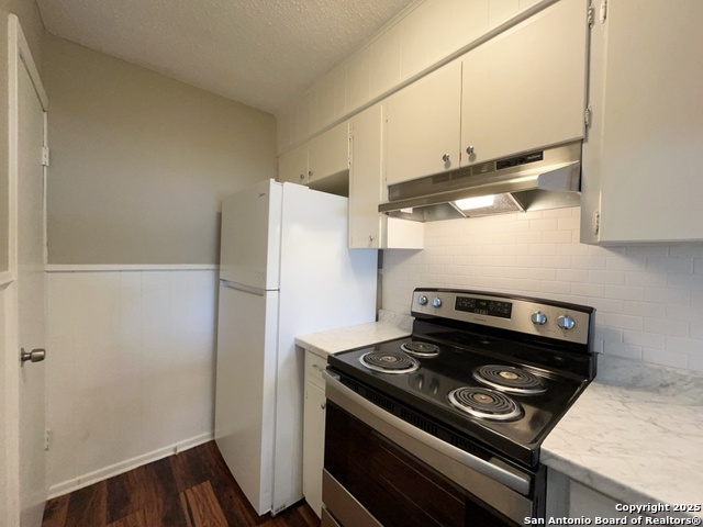 Image 12 of 28 For 311 San Antonio E 201