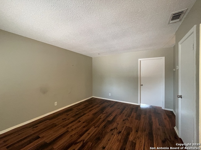 Image 7 of 28 For 311 San Antonio E 201