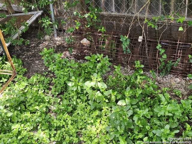 Image 11 of 25 For 6611 Peachtree