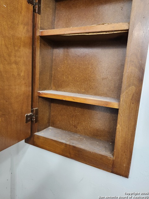 Image 24 of 25 For 6611 Peachtree